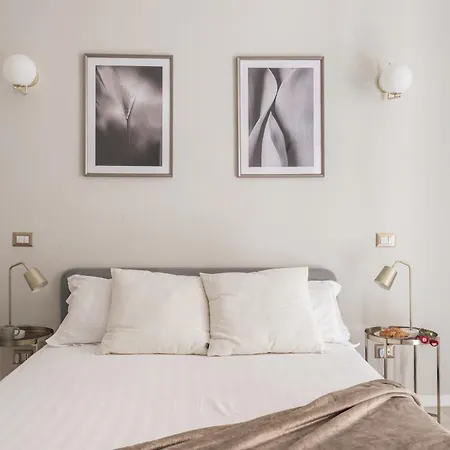 Aparthotel The Rent - Bright Flat Near San Pietro