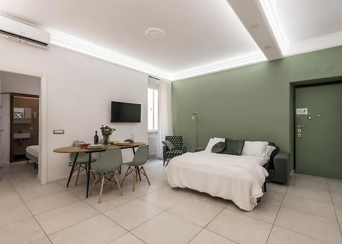 The Rent - Bright Flat Near San Pietro 4*