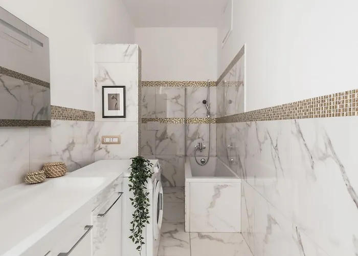 The Rent - Bright Flat Near San Pietro