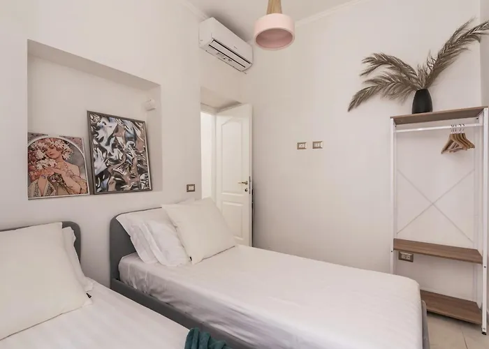 The Rent - Bright Flat Near San Pietro روما