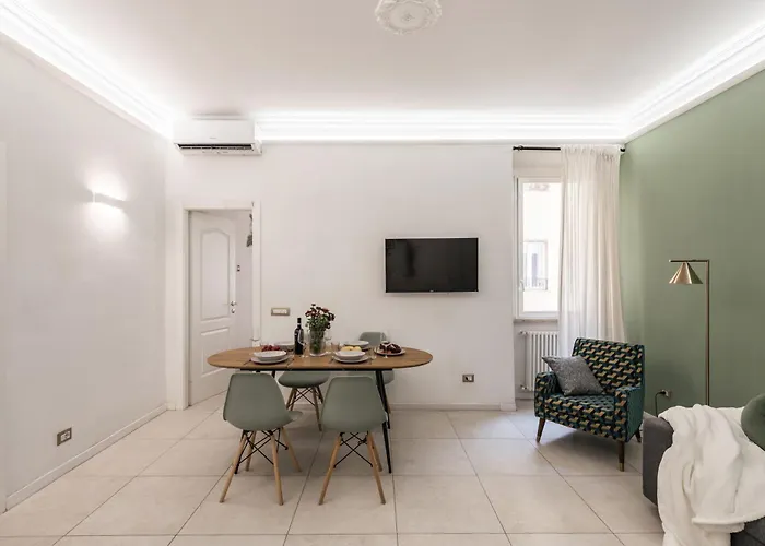 The Rent - Bright Flat Near San Pietro شقة فندقية 4*